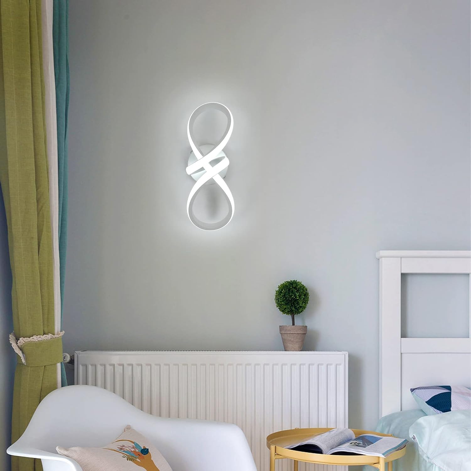 Infinity – Applique LED Design dalla Forma Fluida