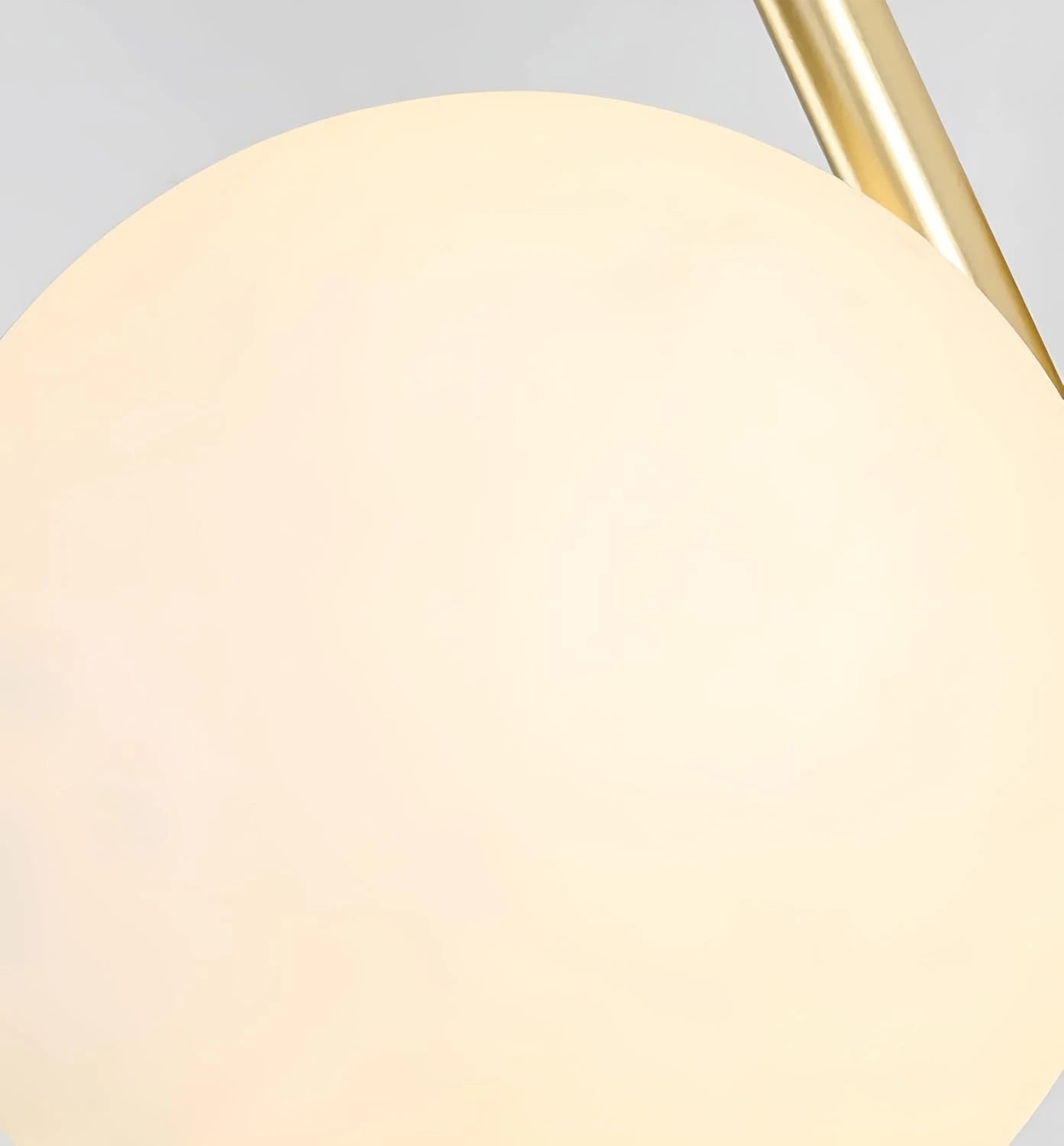 Trio Orb – Applique Design a Tre Sfere in Vetro e Metallo